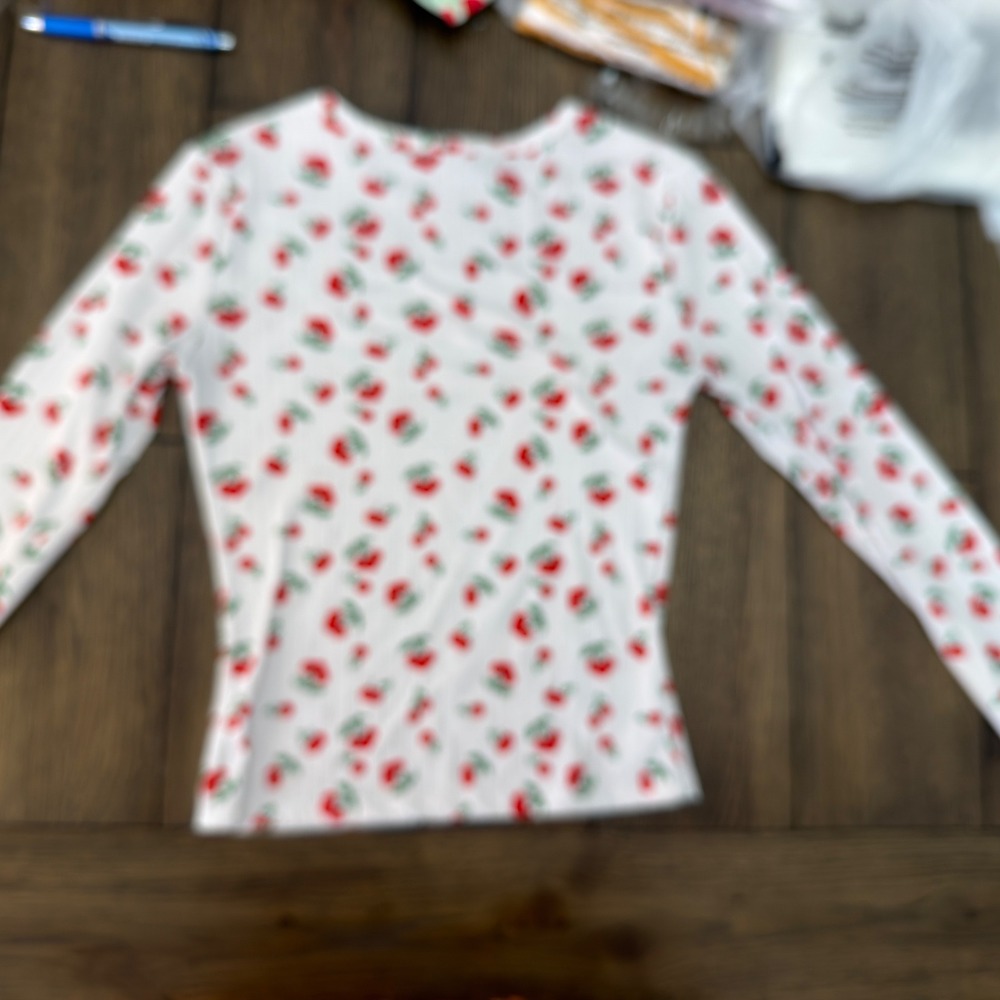 rule21 Womens White Red Cherry Print Ribbed Long Sleeve Crew Neck Top Size S - Picture 5 of 5